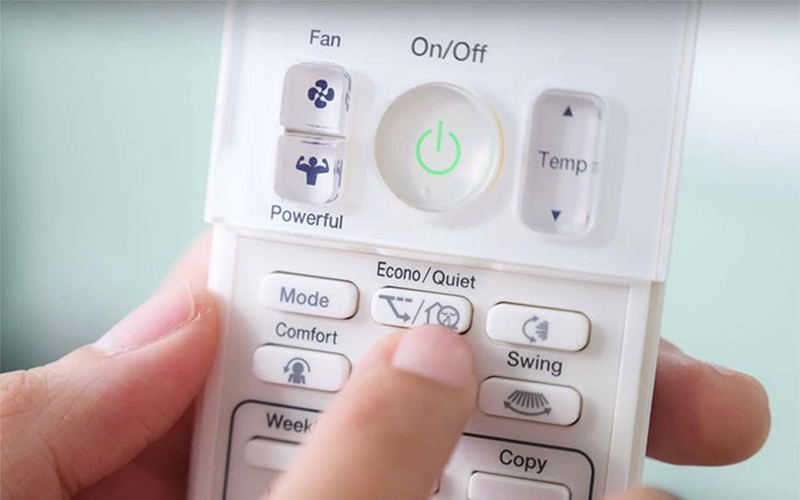 Econo là chế độ duy trì hoạt động điều hòa ở mức công suất thấp nhất giúp tiết kiệm điện.