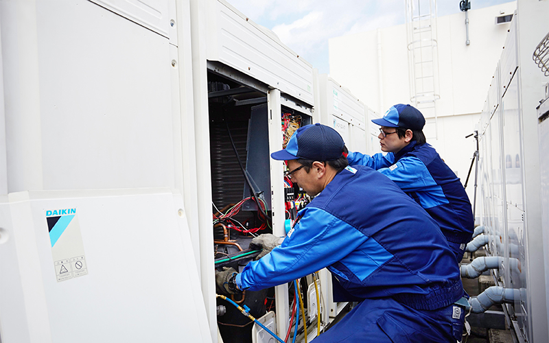 Một trong những lưu ý khi sử dụng chế độ Econo là việc bảo dưỡng, vệ sinh máy lạnh thường xuyên.
